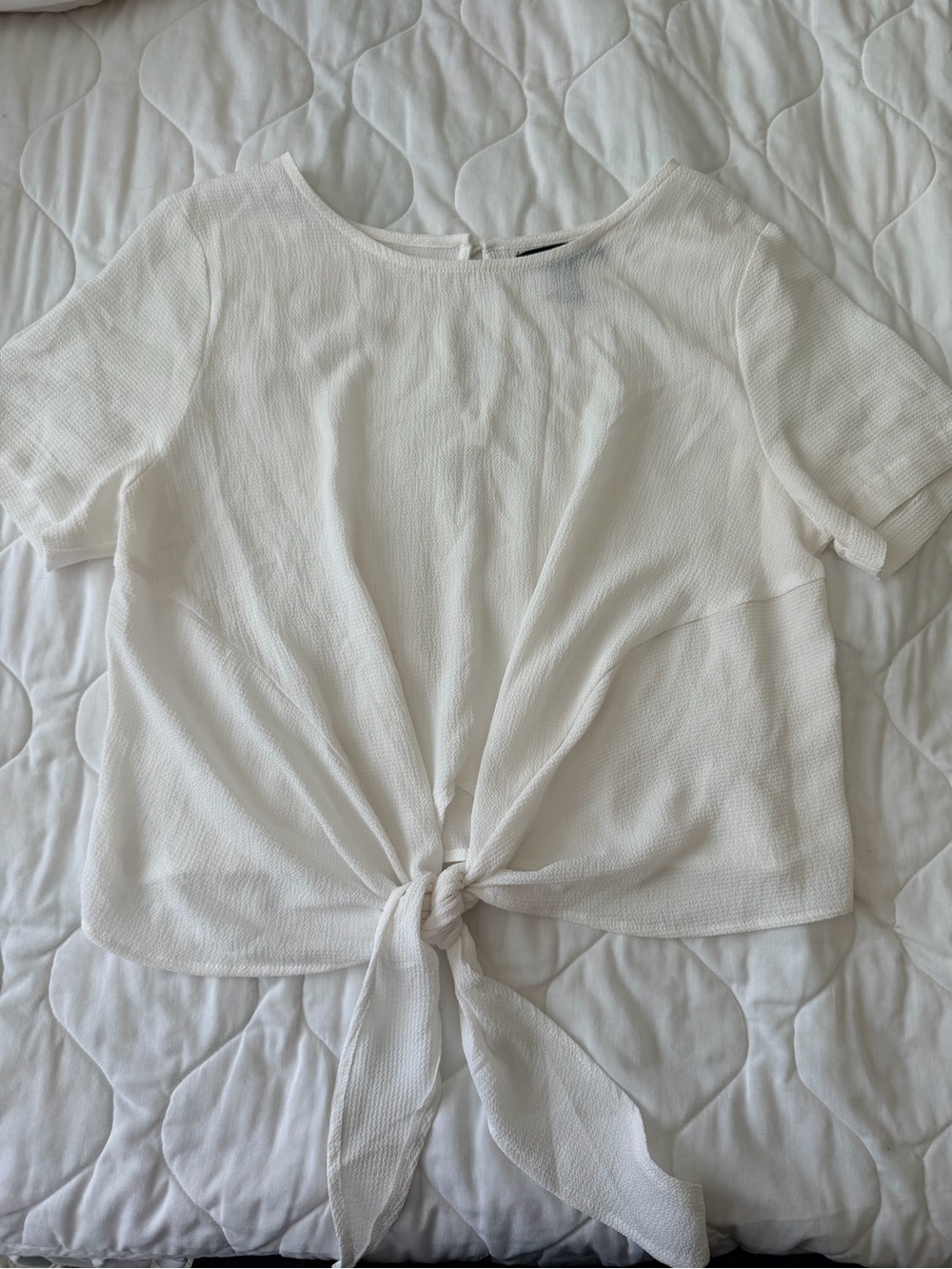 Forever 21 White Tie-Front Crop Top